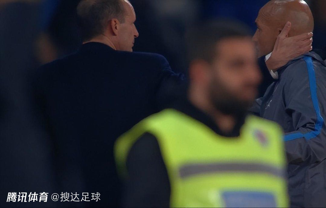 最显著的变化是“广告支持套餐”的普及。