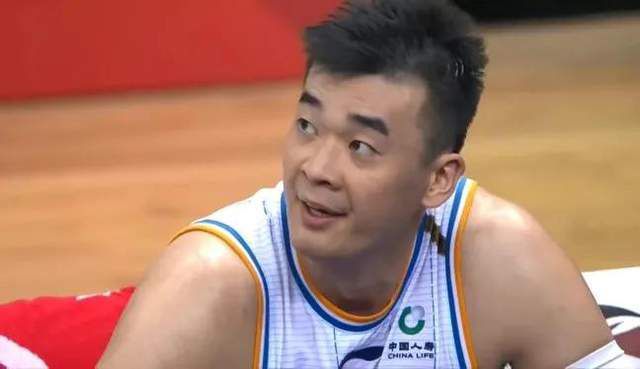 众星汇聚英国电影学院奖 摩尔再拿影后灿烂美艳 2015-02-09 当地时间2月8日,英国伦敦,2015英国电影学院奖颁奖礼举行。