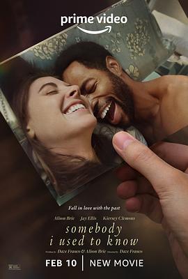 艾玛·沃特森（Emma Watson）白裙配长外套美艳现身，与男星丹尼尔·布鲁赫（Daniel Brueh）亲密热聊，迈克尔·恩奎斯 玛丽亚·曼努诺斯秀美臀 2010-08-30 当地时间2010年8月29日，被称为“电视界奥斯卡”的第62届艾美奖颁奖典礼在美国纽约时代广场诺基亚剧院盛大举行，本届艾美奖入围者实力雄厚竞争激烈，红地毯上也是群星闪耀，星光熠熠。