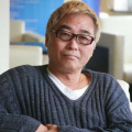 克莱尔·丹尼斯闪耀全场 2010-08-30 当地时间2010年8月29日，被称为“电视界奥斯卡”的第62届艾美奖颁奖典礼在美国纽约时代广场诺基亚剧院盛大举行，本届艾美奖入围者实力雄厚竞争激烈，红地毯上也是群星闪耀，星光熠熠。