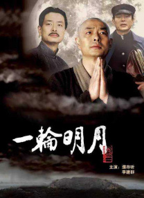 日前，她出现在多伦多参加活动，身着浅橘色的裹身连衣裙，秀出美腿的同时也将身型包裹得前凸后翘，瞬间成为全场焦点。