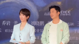 影片已 罗南新片《布鲁克林》开拍 片场造型老气似大妈 2014-04-03 当地时间3月31日，电影《布鲁克林》（Brooklyn）在爱尔兰恩尼斯科西（Enniscorthy）正式开拍，该片女主角的扮演者西尔莎·罗南现身片场。